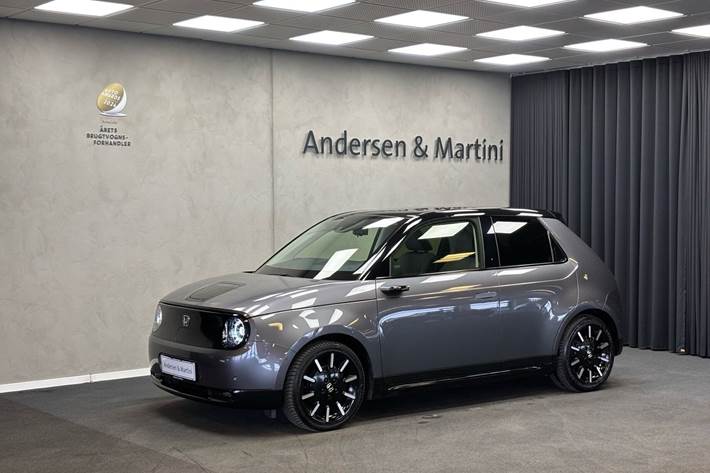 Grå Honda e fra 2021 set udefra