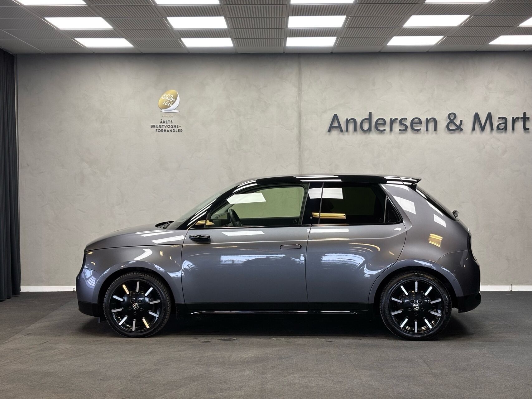 Honda e EL Advance CVT 154HK 5d Aut.