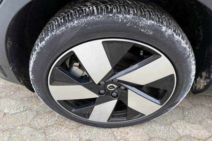 Sort Volvo XC40 fra 2022