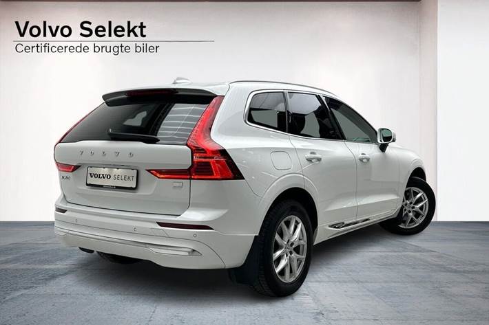 Hvid Volvo XC60 fra 2022