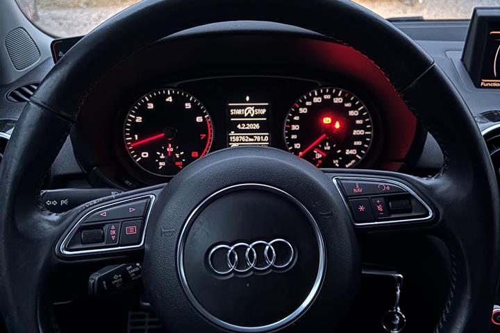 Sort Audi A1 Sportback fra 2012