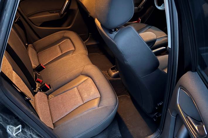 Sort Audi A1 Sportback fra 2012