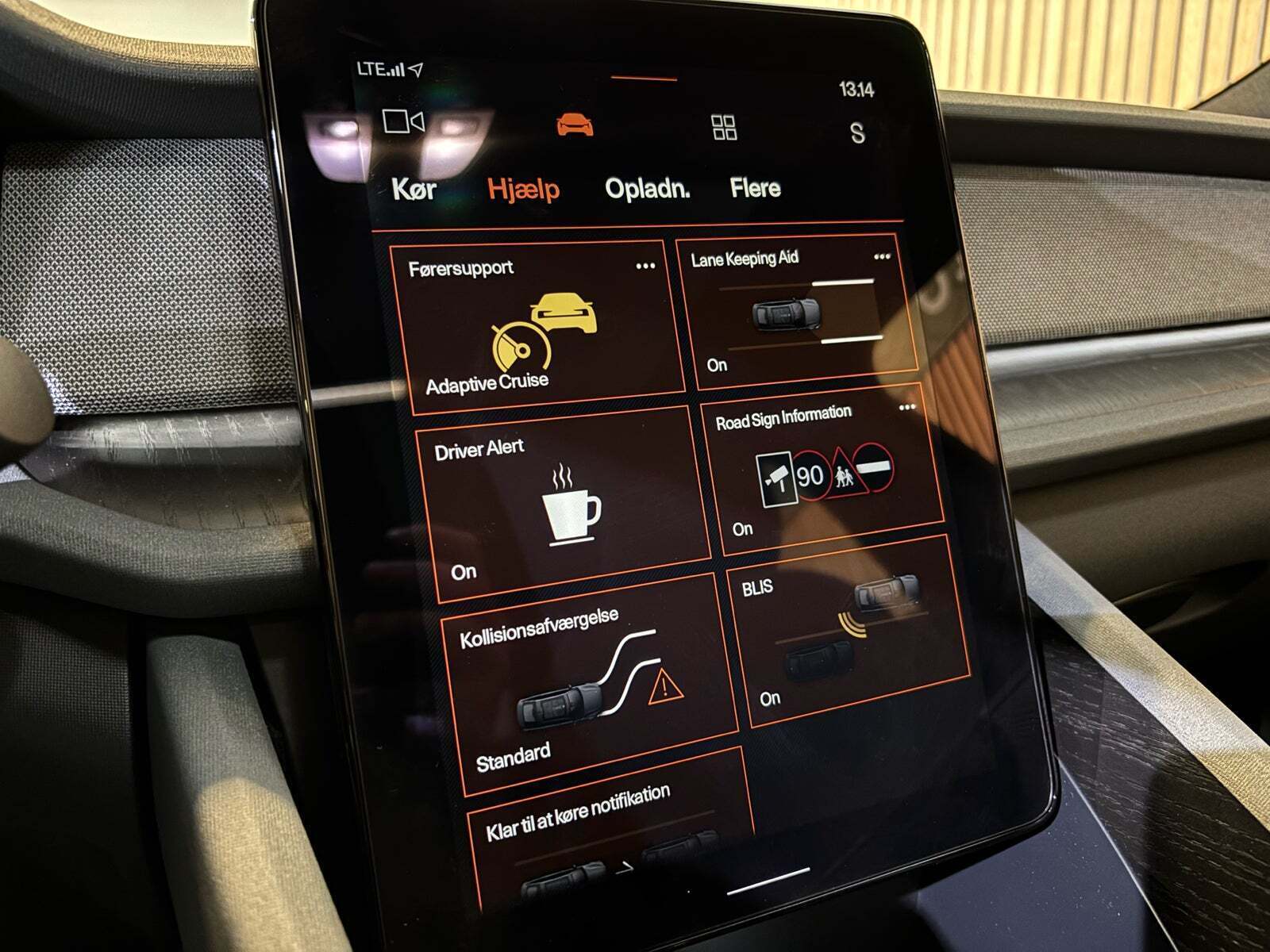 Grå Polestar 2 fra 2021