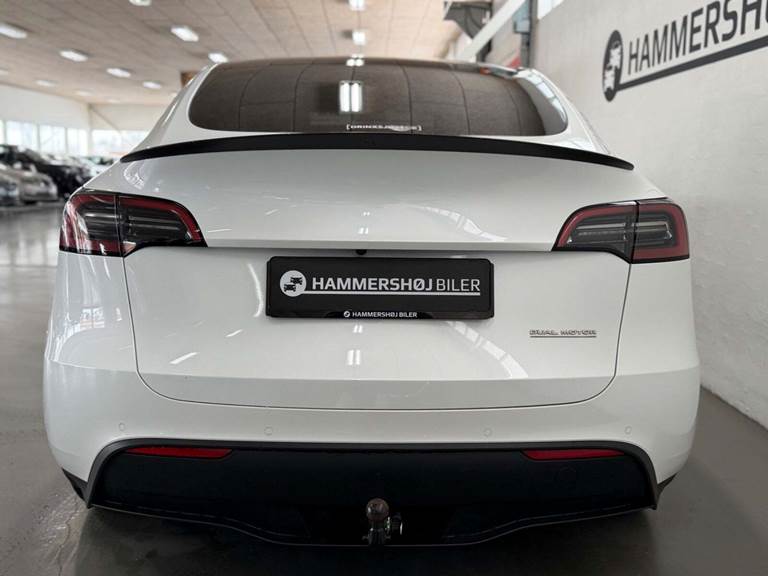 Tesla Model Y Performance AWD