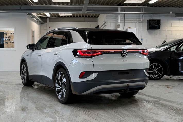 Hvid VW ID.4 fra 2021