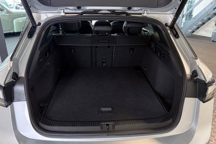 Sølv VW ID.7 fra 2024