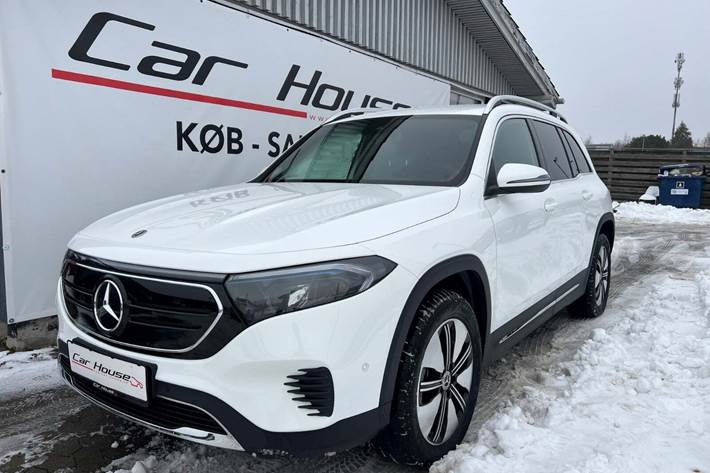 Hvid Mercedes EQB250+ fra 2023 set udefra