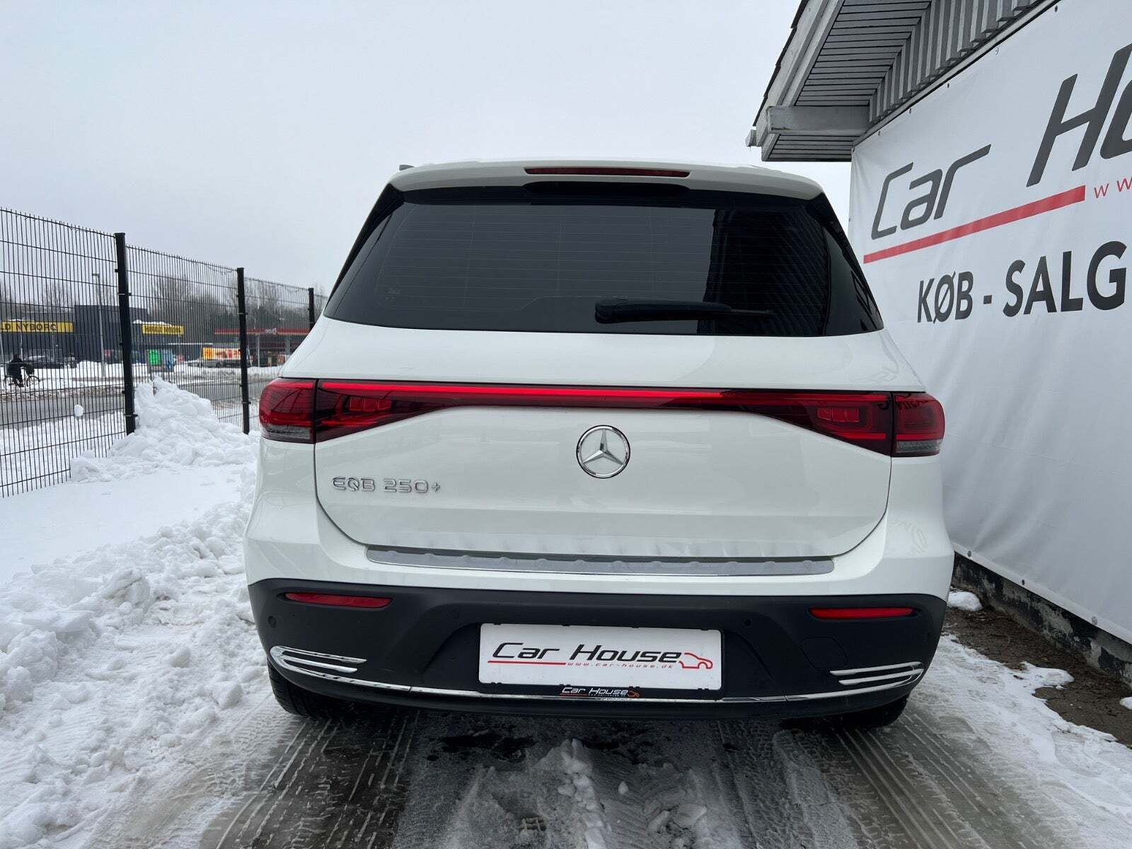 Mercedes EQB250+ Progressive 7prs