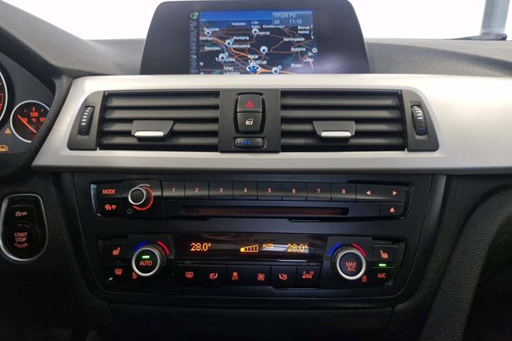 Sort BMW 420i fra 2015 set indefra