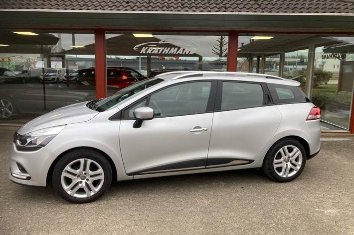 Sølv Renault Clio IV fra 2019