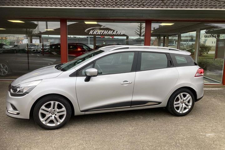 Sølv Renault Clio IV fra 2019