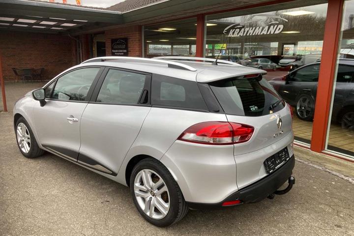 Sølv Renault Clio IV fra 2019