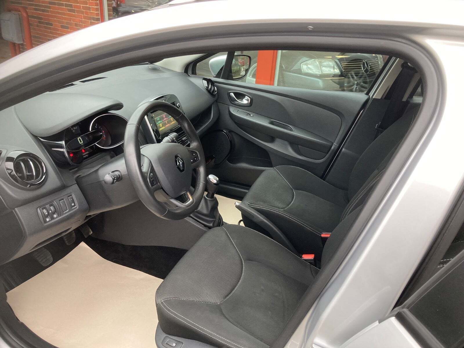 Renault Clio IV 0,9 TCe 90 Zen Sport Tourer