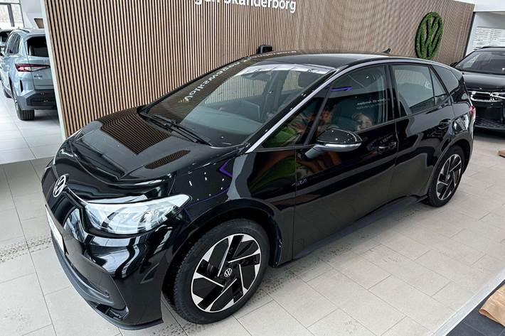 Sort VW ID.3 fra 2023 set udefra