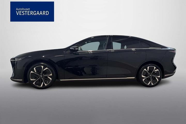 Sort Mazda 6e fra 2025