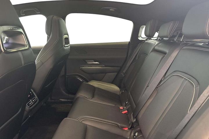 Sort Mazda 6e fra 2025