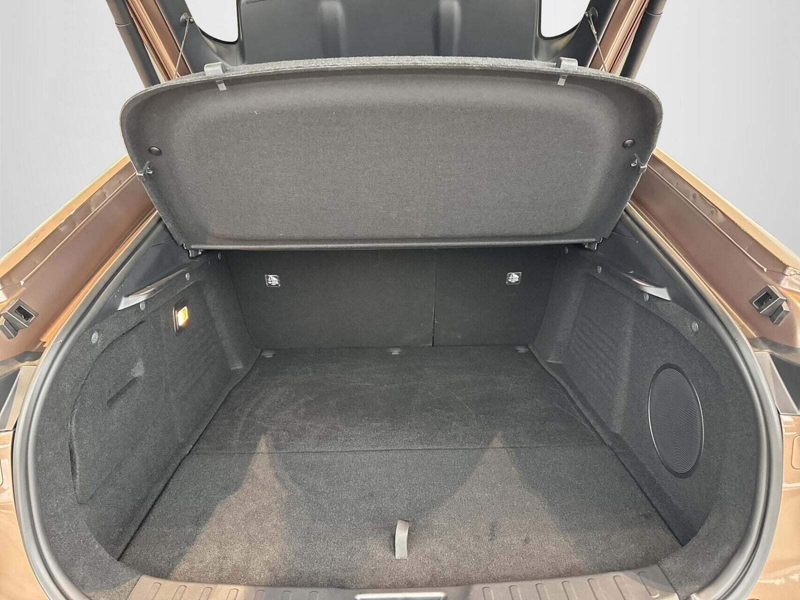 Kobber Mazda 6e fra 2025