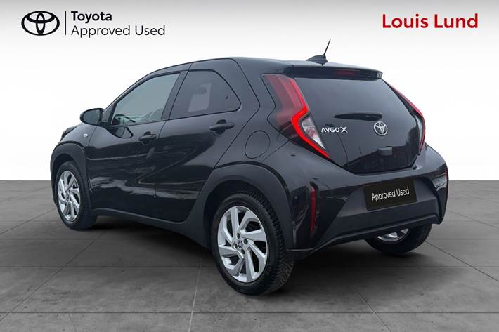 Sort Toyota Aygo X fra 2024