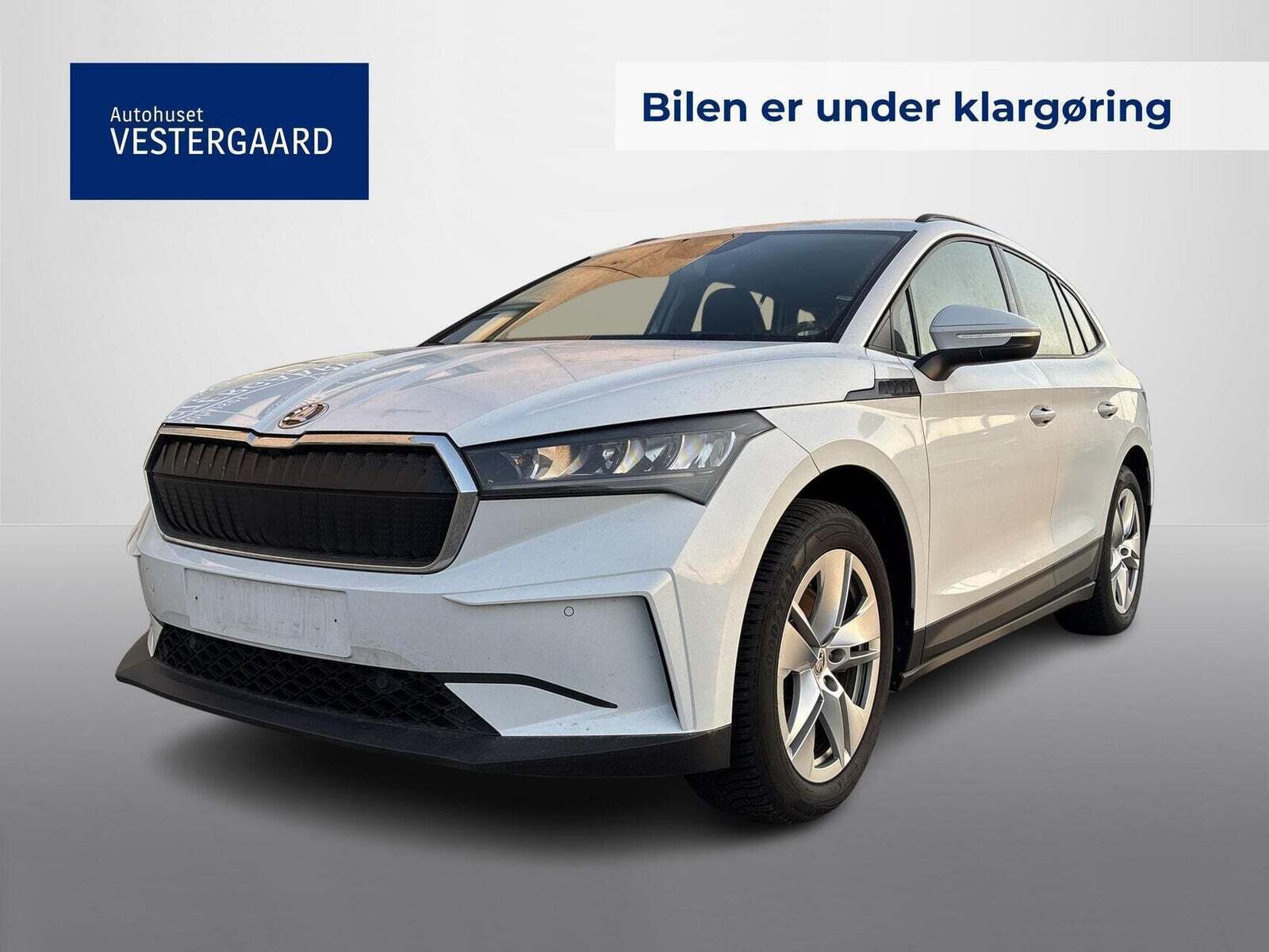 Hvid Skoda Enyaq fra 2023
