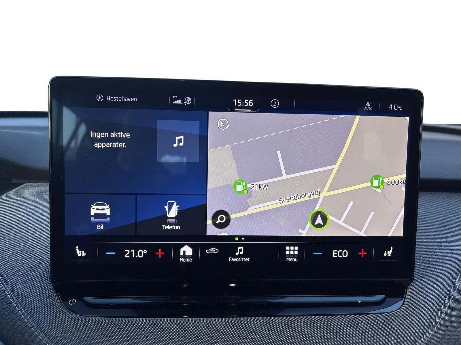 Hvid Skoda Enyaq fra 2023