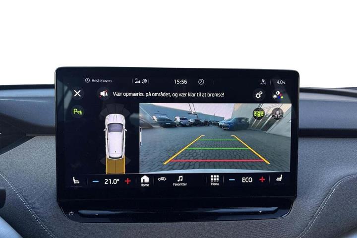 Hvid Skoda Enyaq fra 2023