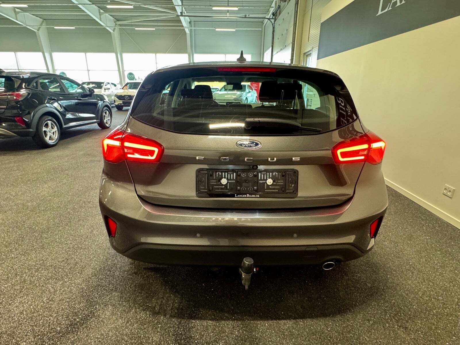 Grå Ford Focus fra 2019