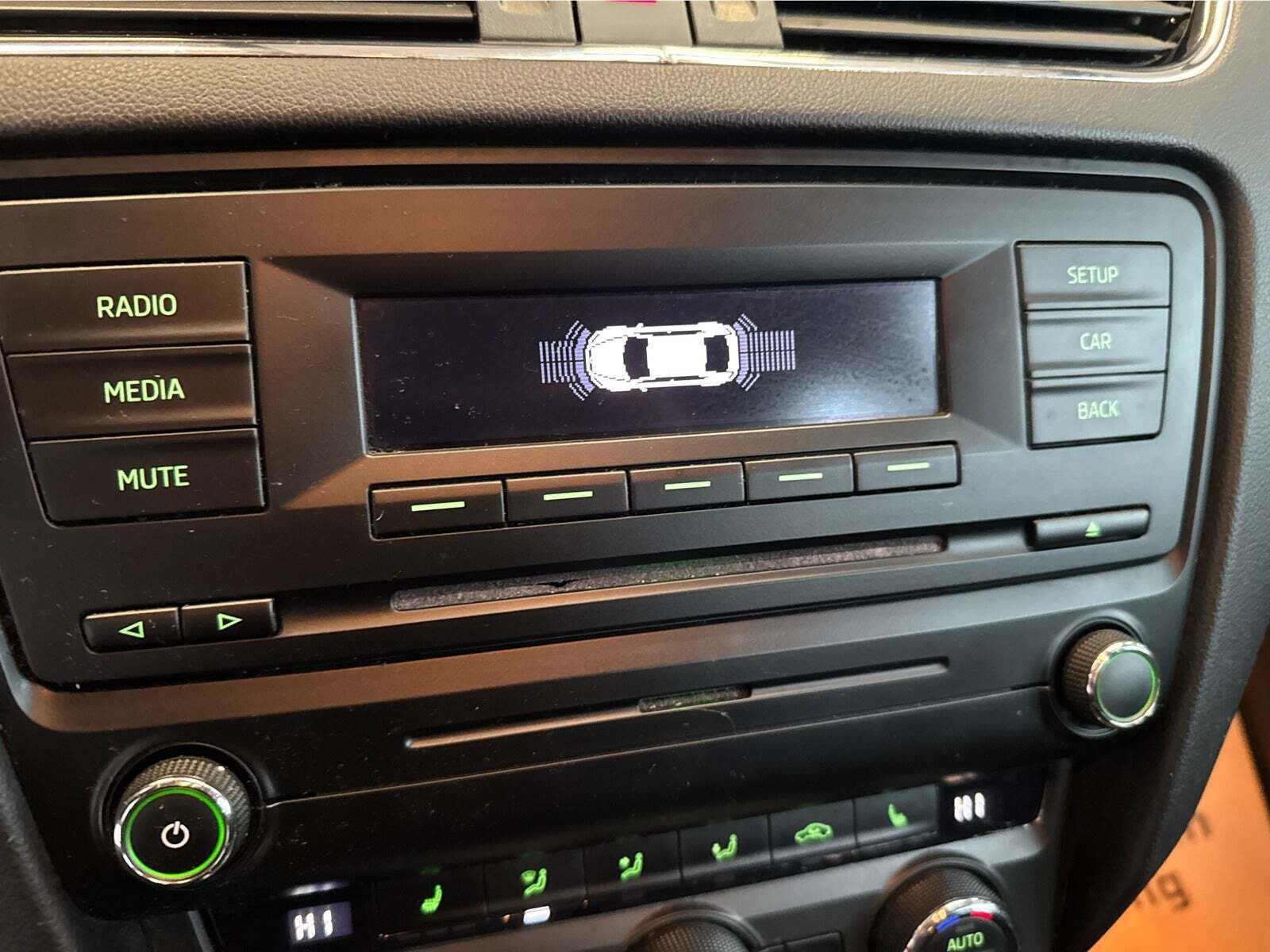 Sort Skoda Octavia fra 2014