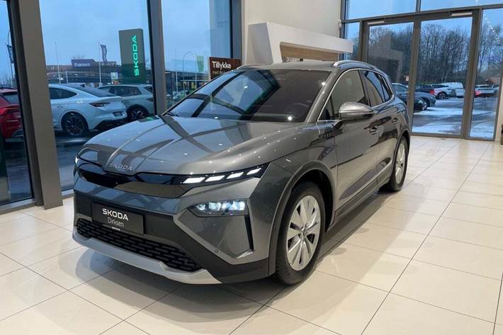 Grå Skoda Elroq fra 2025 set udefra