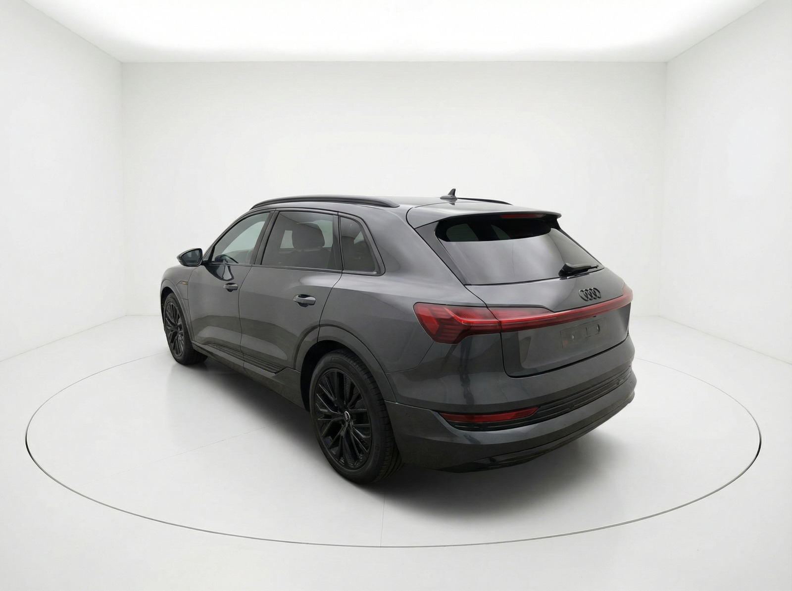 Audi Q8 e-tron 55 S-line quattro