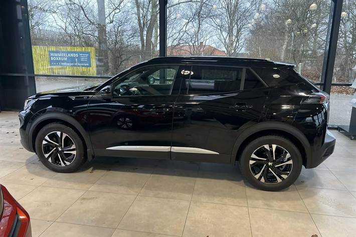 Sort Peugeot e-2008 fra 2022