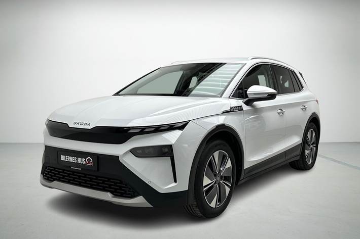 Hvid Skoda Elroq fra 2025 set udefra