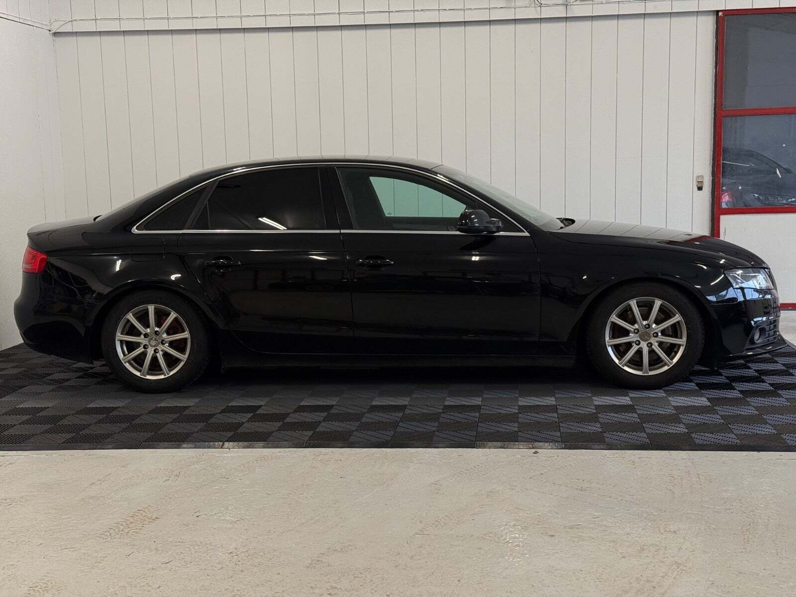 Audi A4 2,0 TFSi 180 S-line