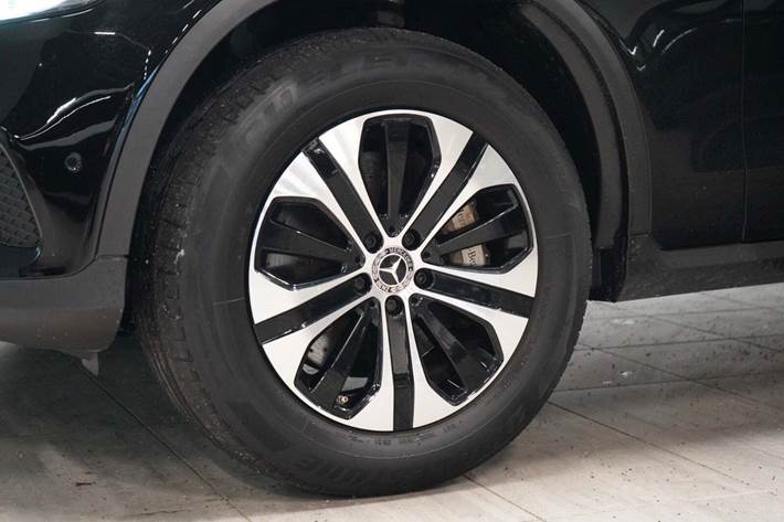 Sort Mercedes GLC300 de fra 2021