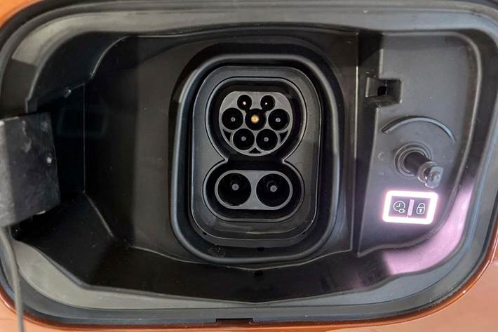 Orange Citroën ë-C4 fra 2021