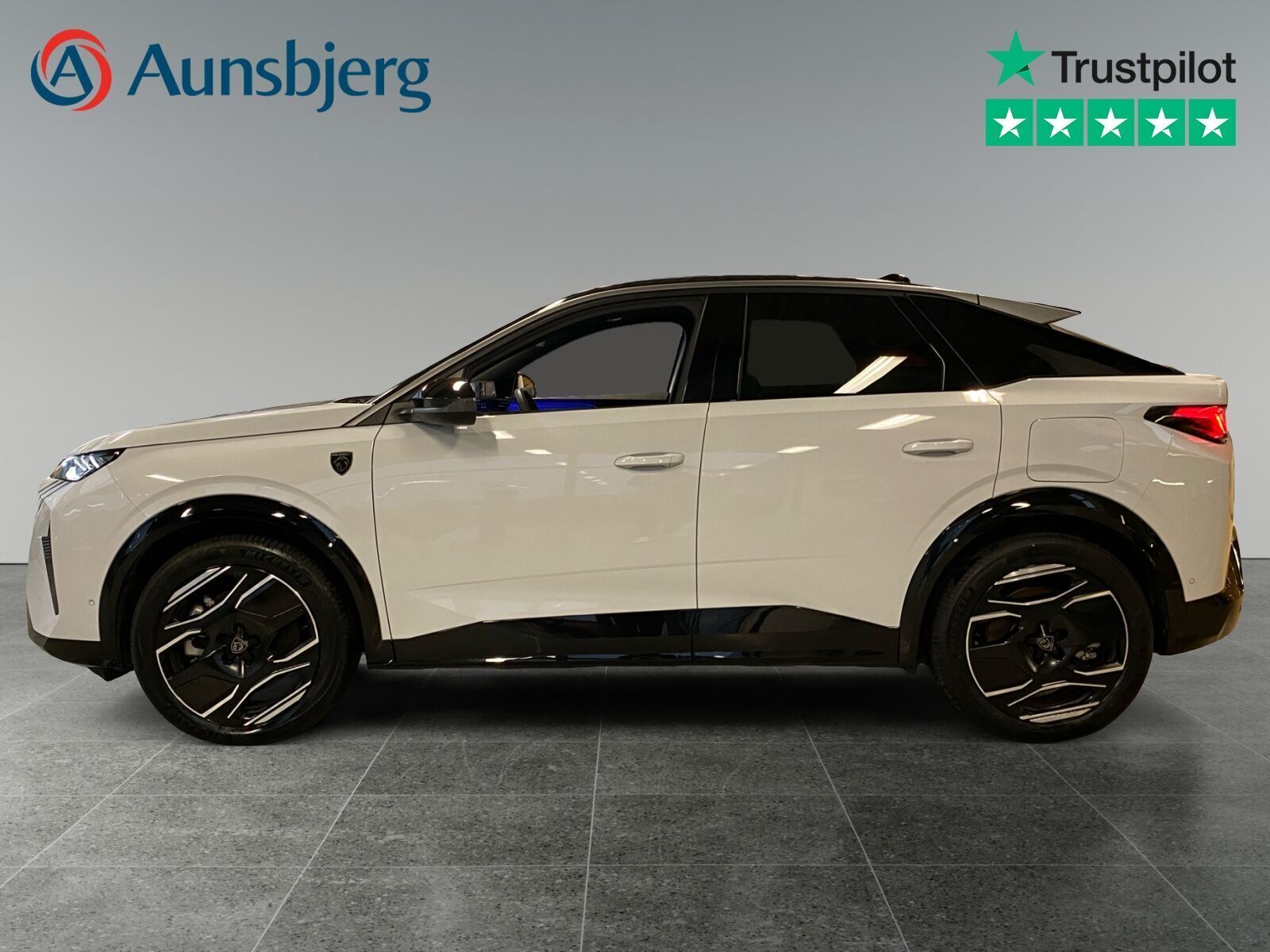 Peugeot e-3008 77 GT Pack