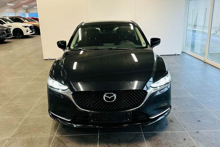 Sort Mazda 6 fra 2019