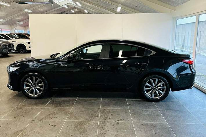Sort Mazda 6 fra 2019