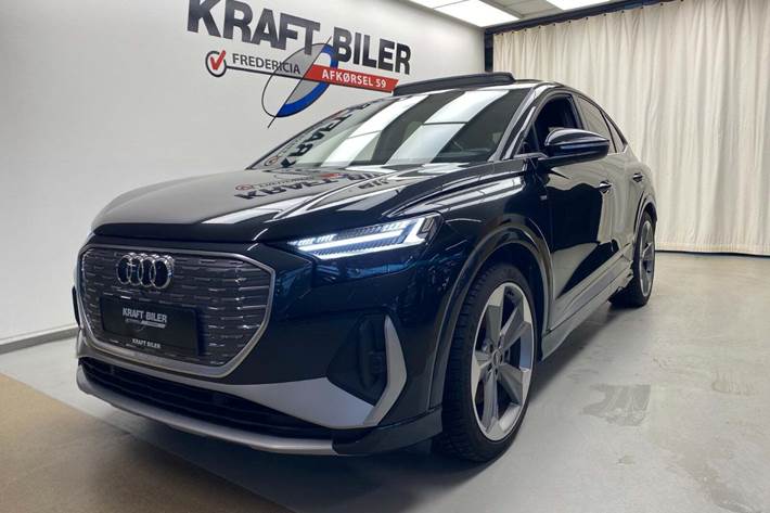 Sort Audi Q4 e-tron fra 2022 set udefra