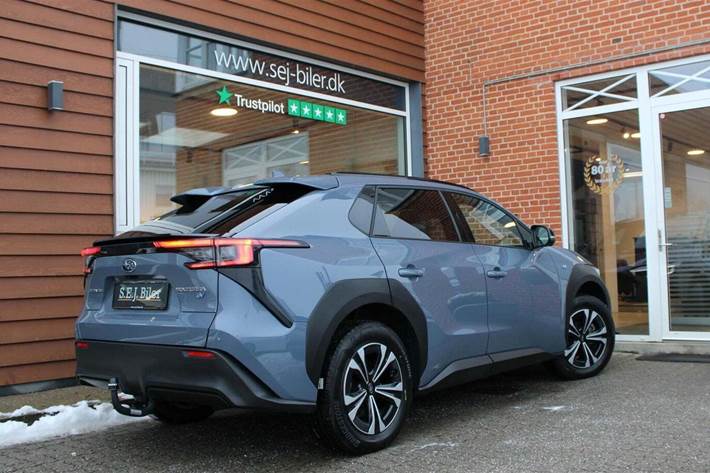 Blå Subaru Solterra fra 2024