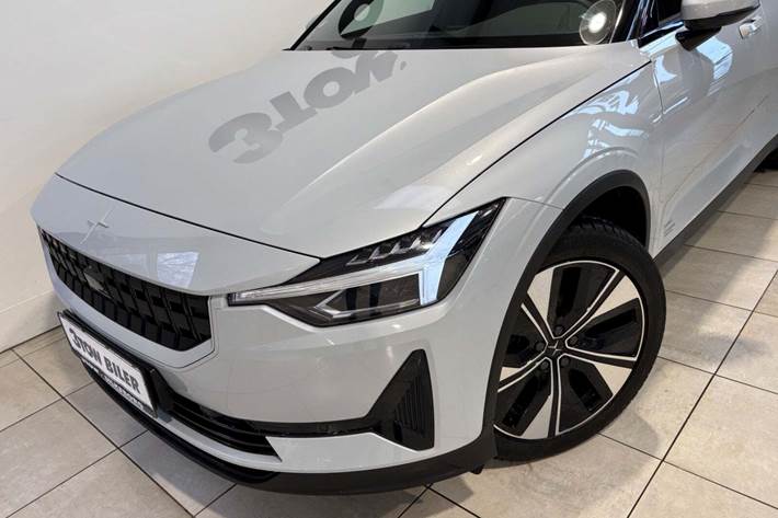 Hvid Polestar 2 fra 2023