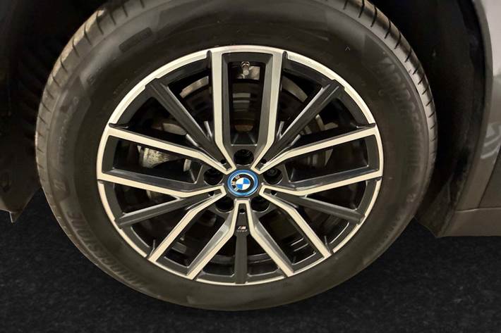 Sort BMW iX1 fra 2024