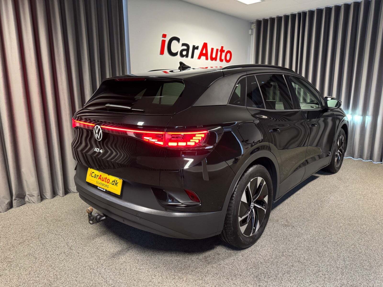 VW ID.4 77 Style Van