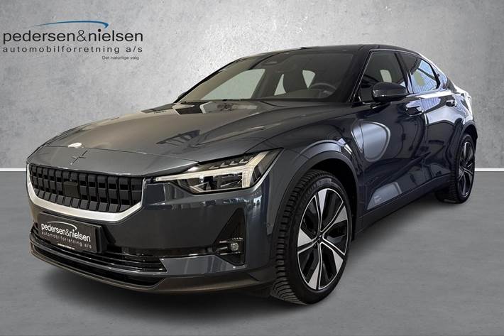 Blå Polestar 2 fra 2022 set udefra
