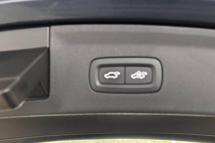 Blå Polestar 2 fra 2022