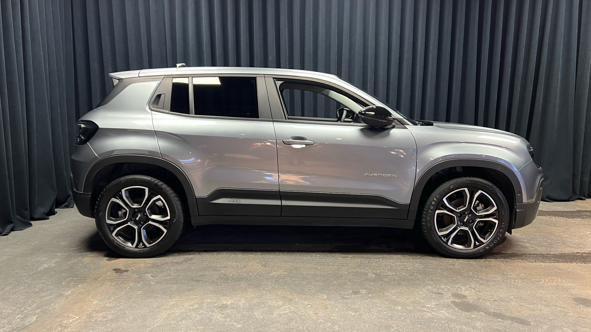 Jeep Avenger EL Summit 156HK 5d Aut.