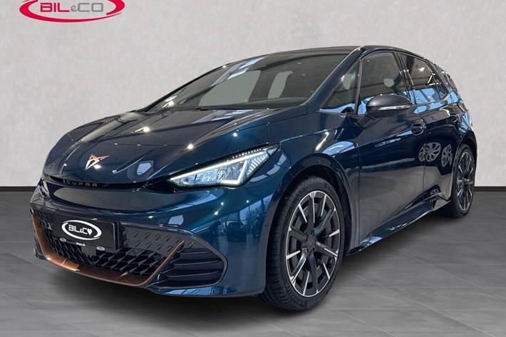 Blå Cupra Born fra 2023 set udefra
