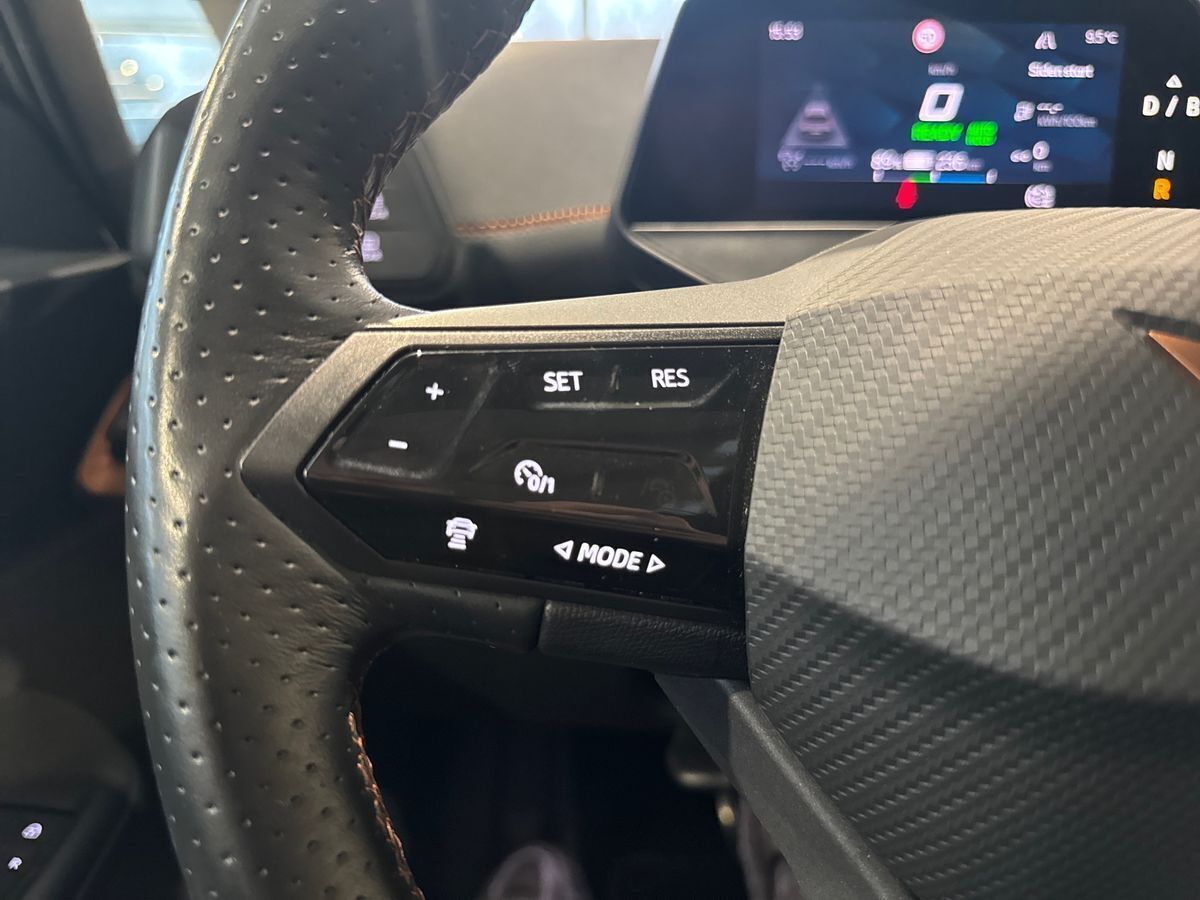 Blå Cupra Born fra 2023