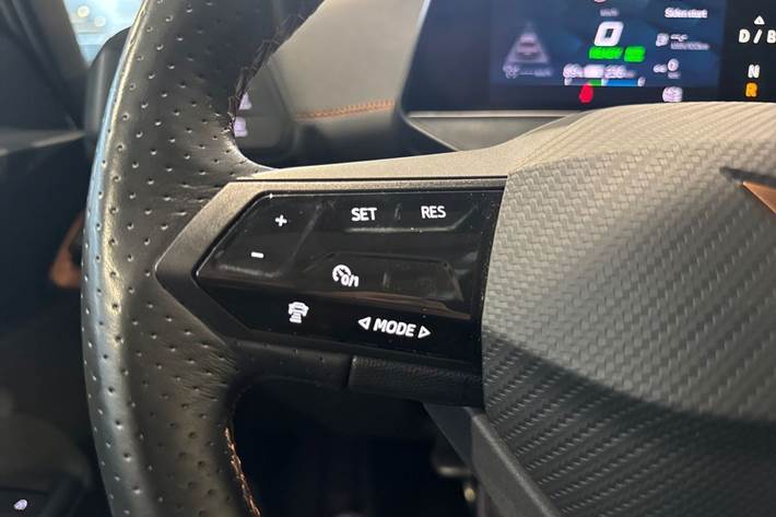 Blå Cupra Born fra 2023