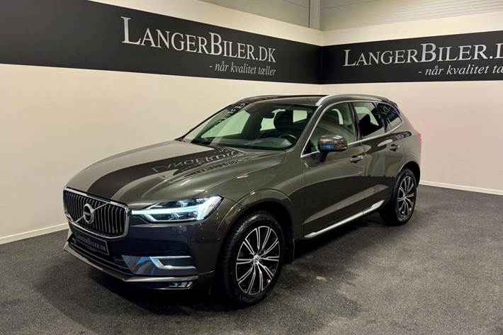 Grå Volvo XC60 fra 2020 set udefra