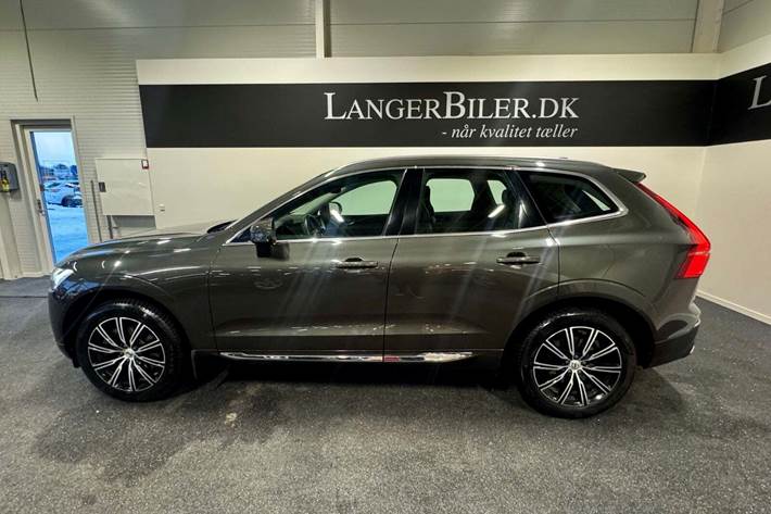 Grå Volvo XC60 fra 2020